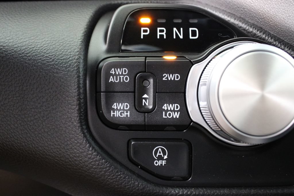 Used 2024 RAM 1500 Laramie AWD/4WD image 29