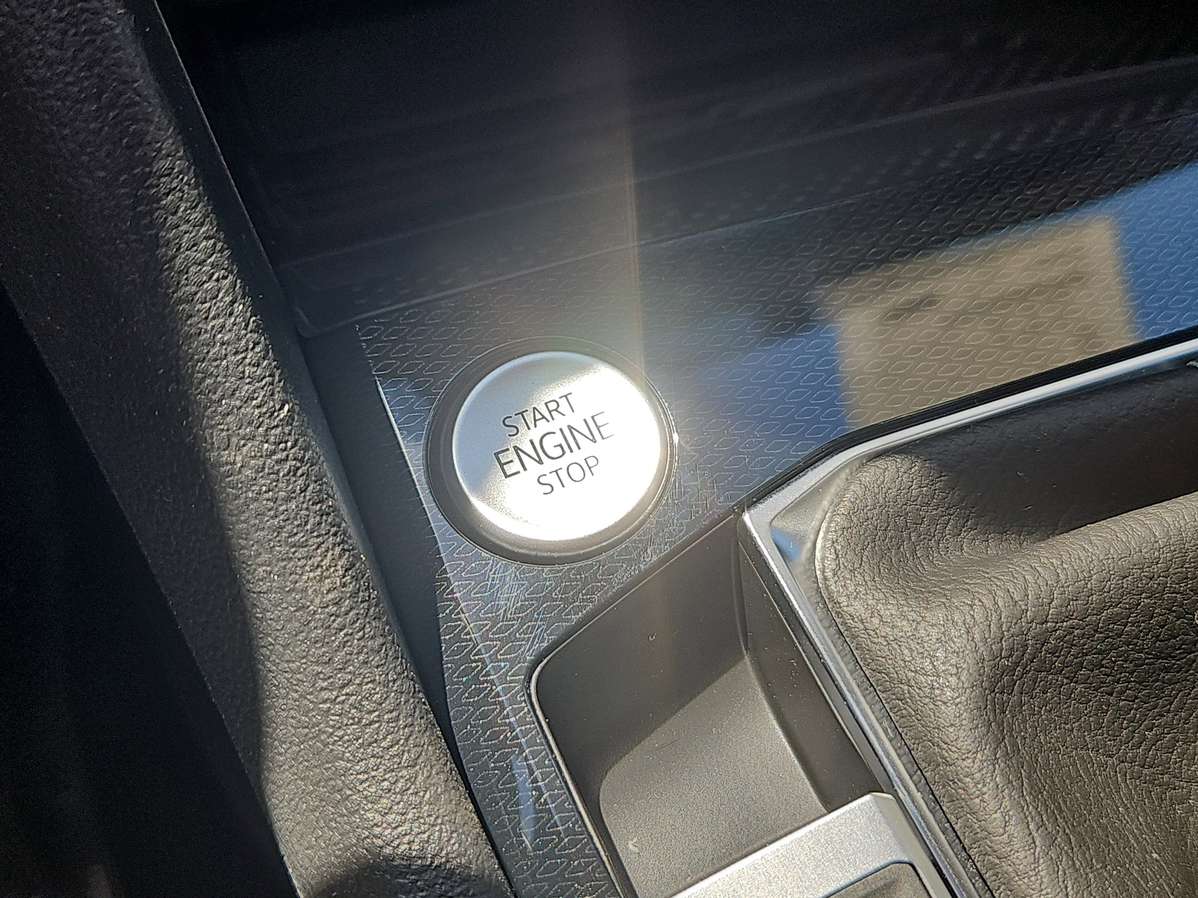 New 2026 Volkswagen Taos SE AWD/4WD image 12