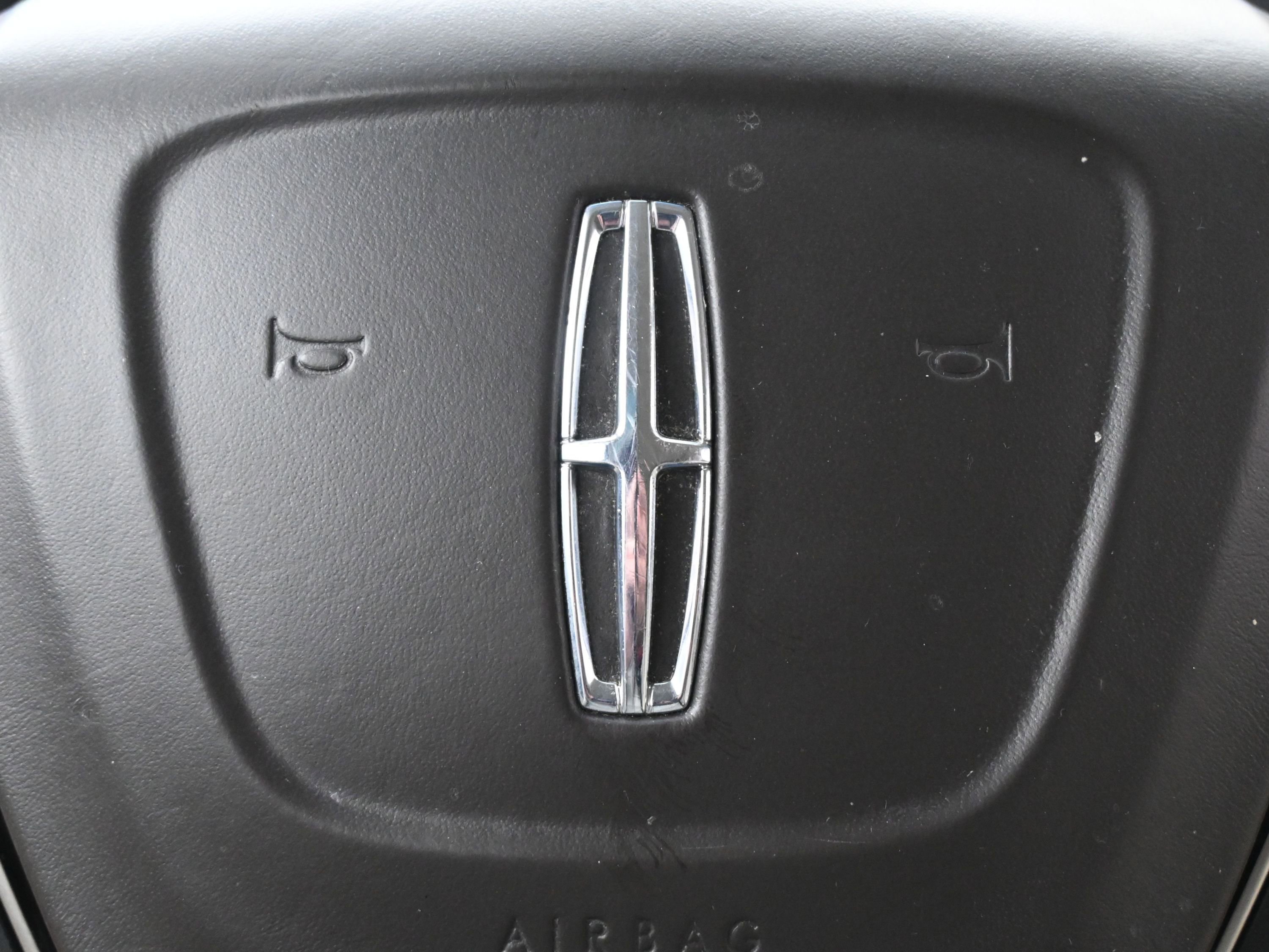 Used 2019 Lincoln Nautilus Black Label image 24