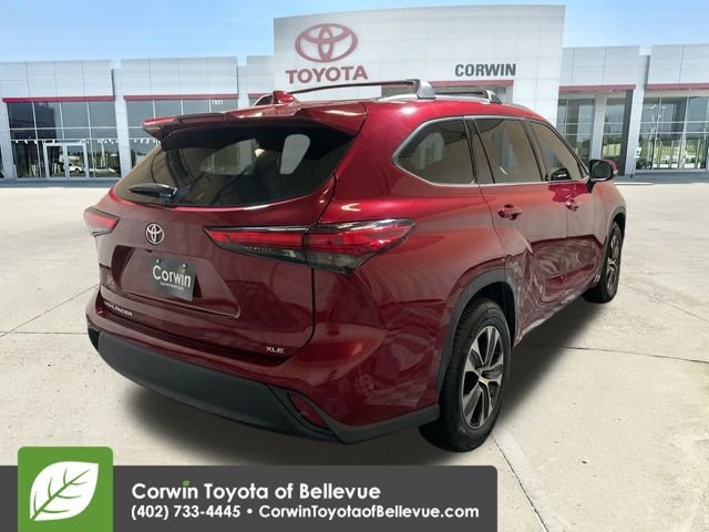 Used 2020 Toyota Highlander XLE image 8