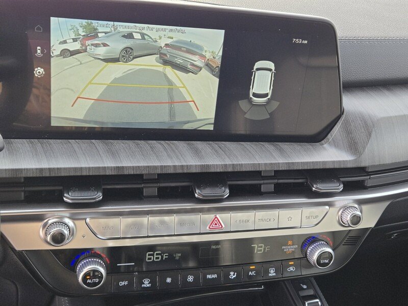 Used 2025 Kia Telluride EX FWD image 21