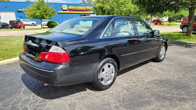 Used 2004 Toyota Avalon XLS FWD image 10