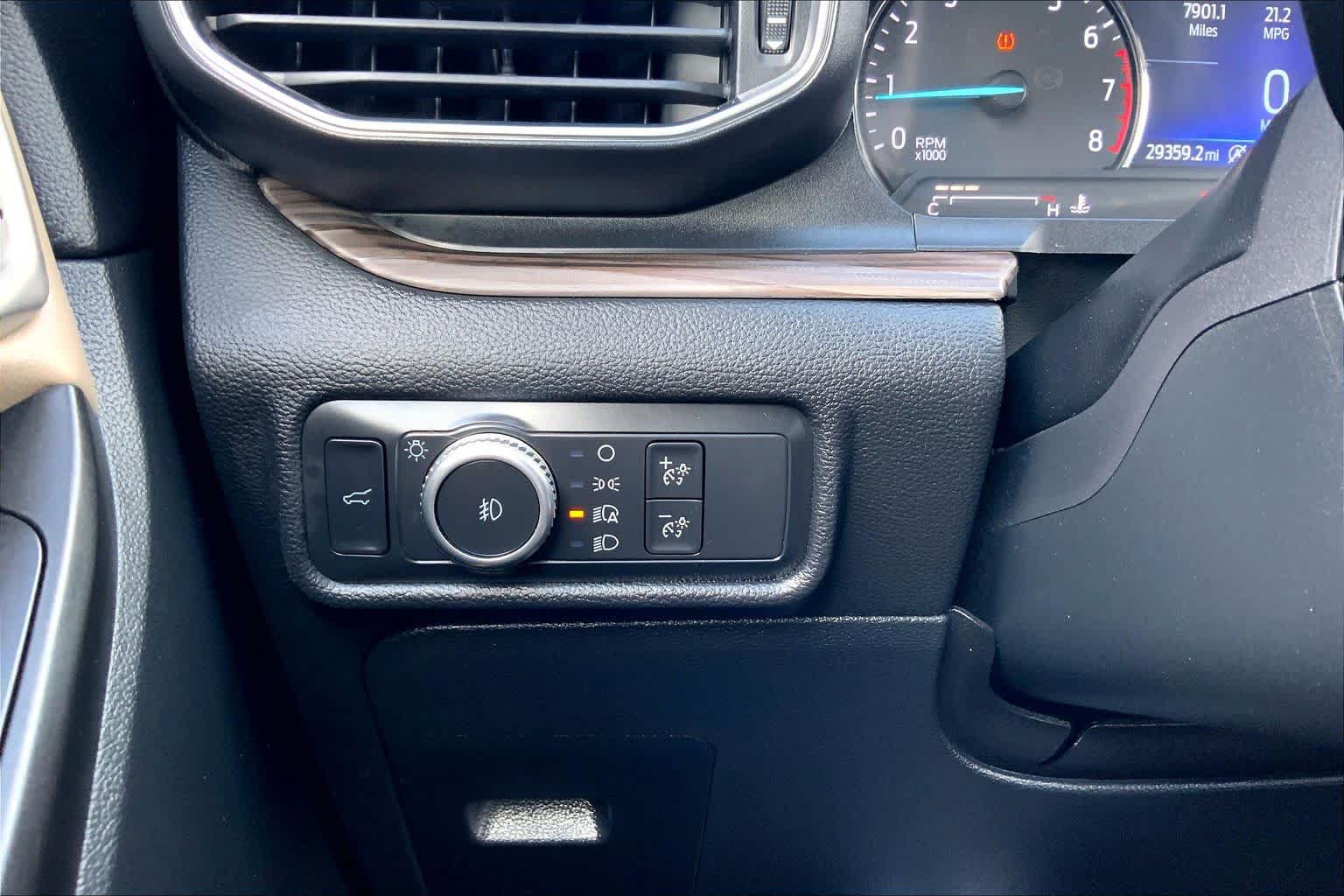 Used 2020 Ford Explorer Limited RWD image 35