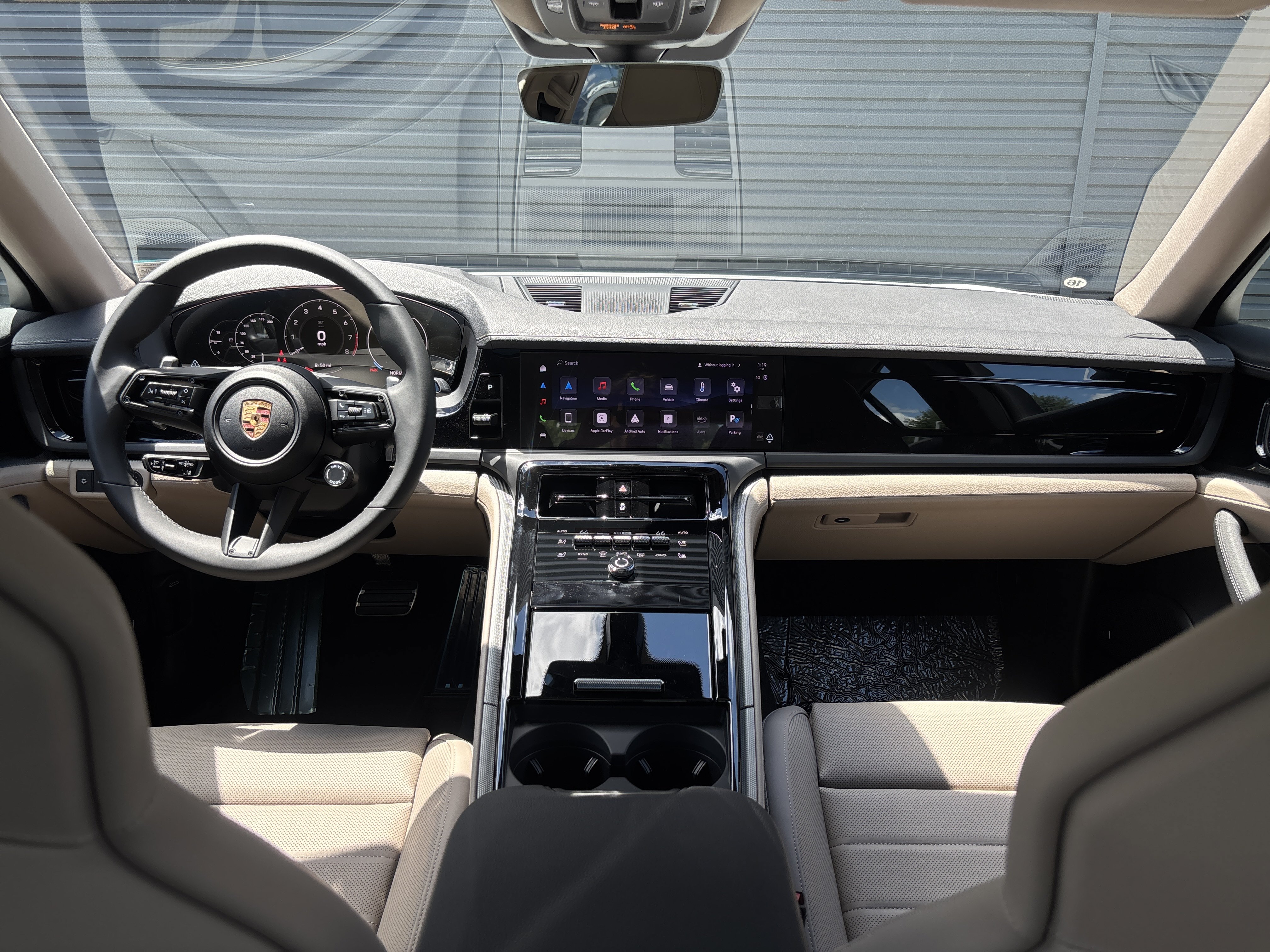 New 2026 Porsche Panamera image 12