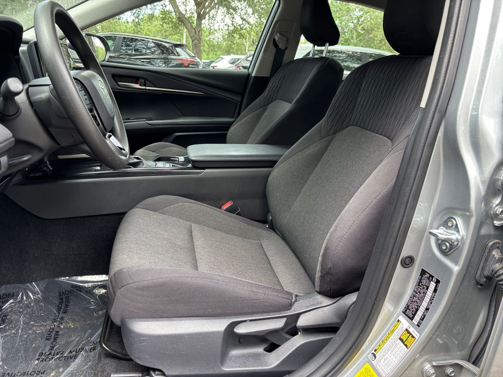 Used 2025 Toyota Camry LE FWD image 24