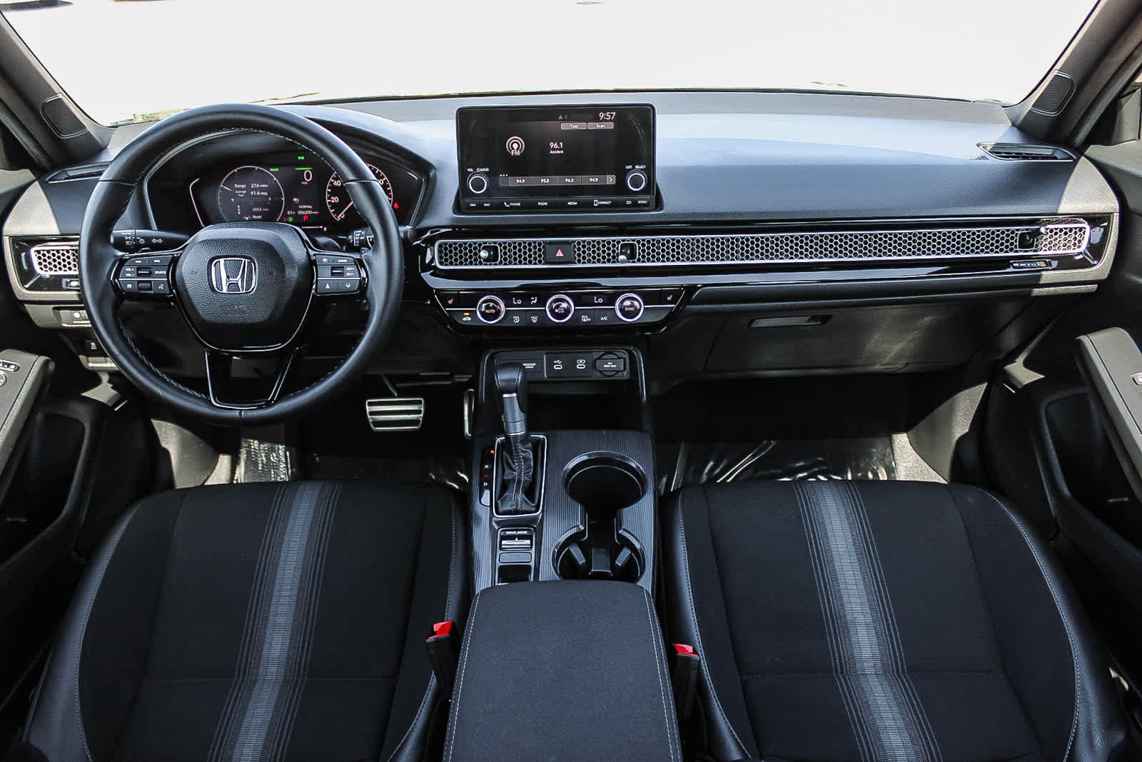 Certified 2025 Honda Civic Sport Touring image 12