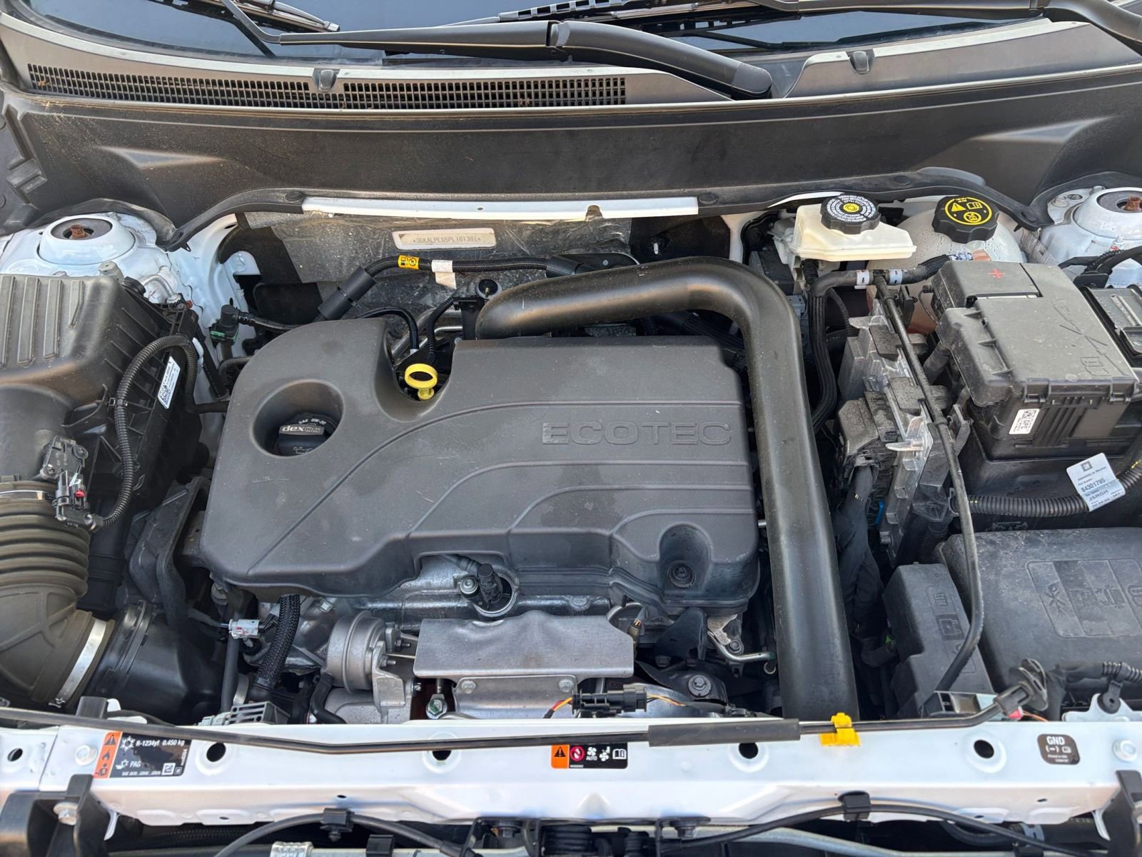 Used 2023 GMC Terrain SLT image 32