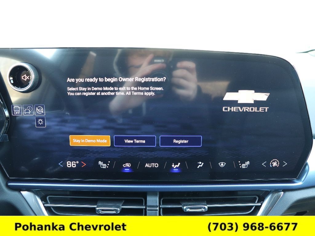 New 2026 Chevrolet Equinox EV LT FWD image 16