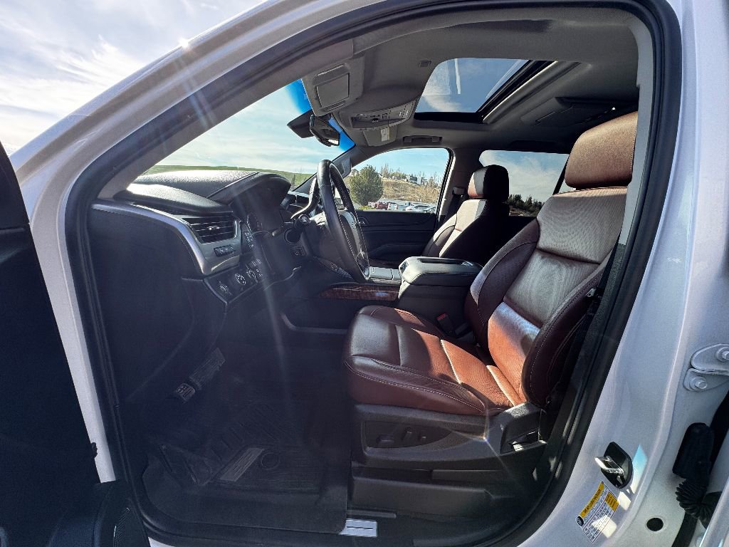 Used 2019 Chevrolet Tahoe Premier w/ Premier Plus Edition image 2