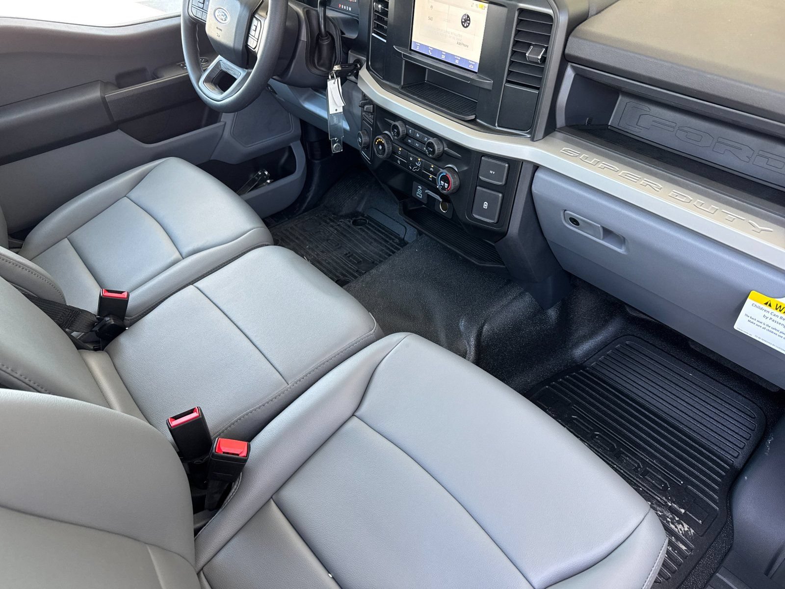 Used 2024 Ford F550 Luxury RWD image 14