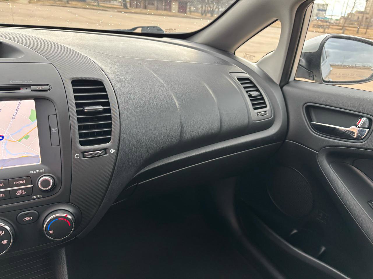 Used 2016 Kia Forte EX w/ EX Premium Package image 16