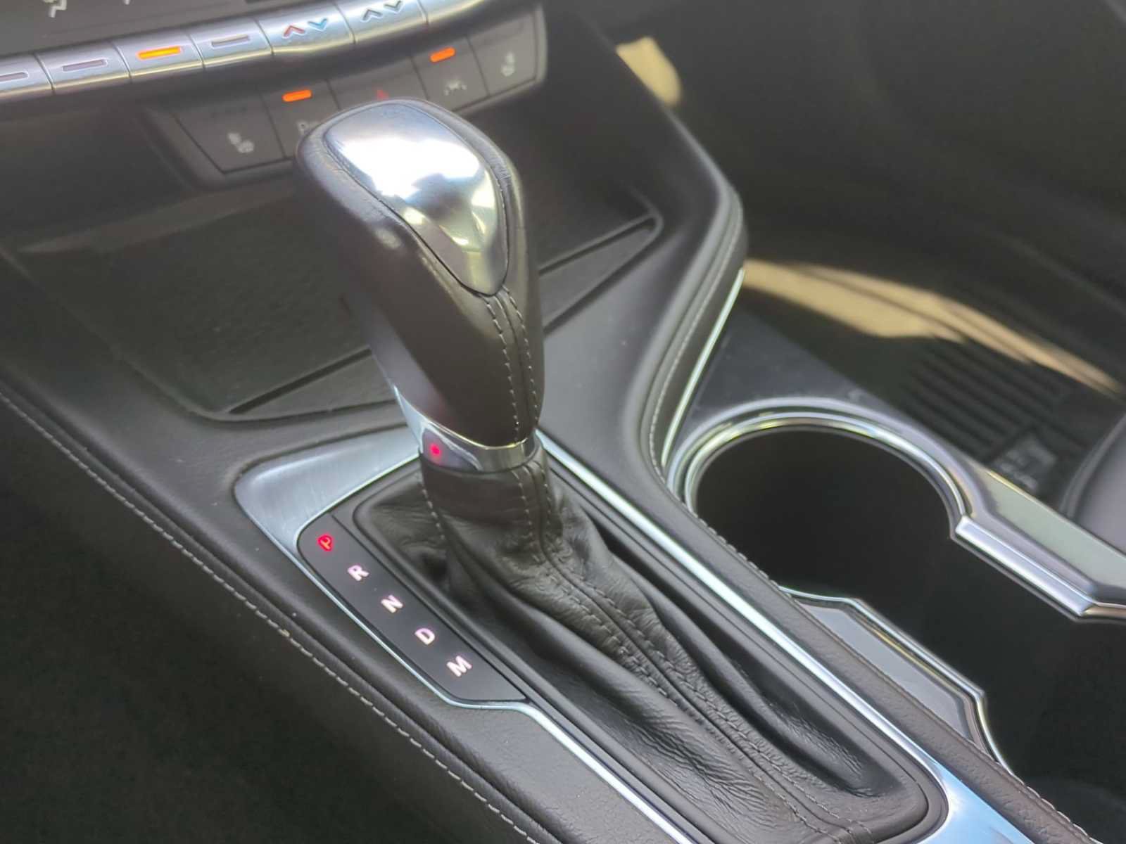 Used 2024 Cadillac CT4 Luxury w/ Cold Weather Package RWD image 15