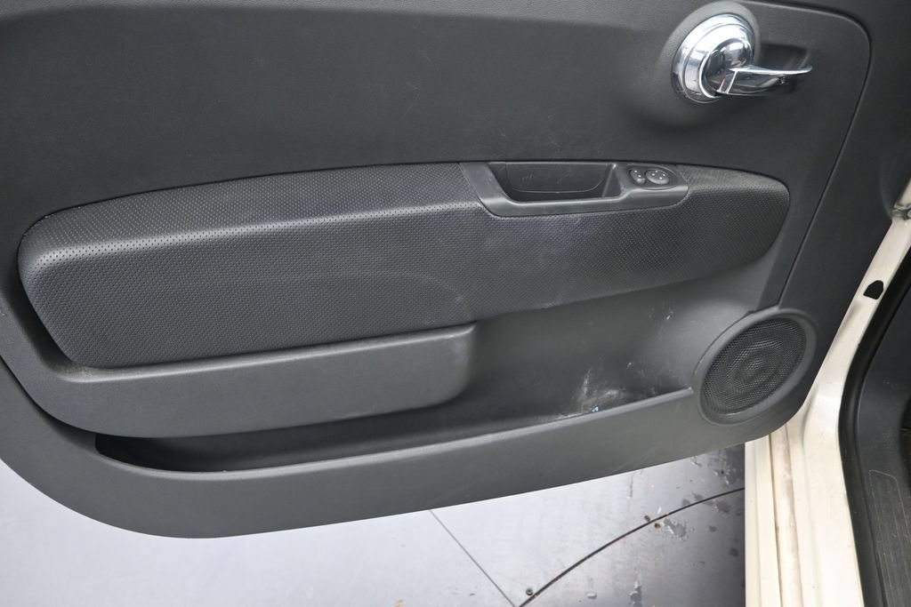 Used 2019 FIAT 500 Pop w/ Urbana Appearance Package FWD image 11