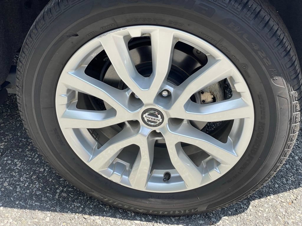 Certified 2021 Nissan Rogue Sport SV AWD/4WD image 33