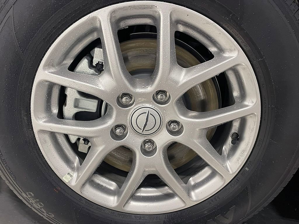 Used 2026 Chrysler Voyager LX image 13