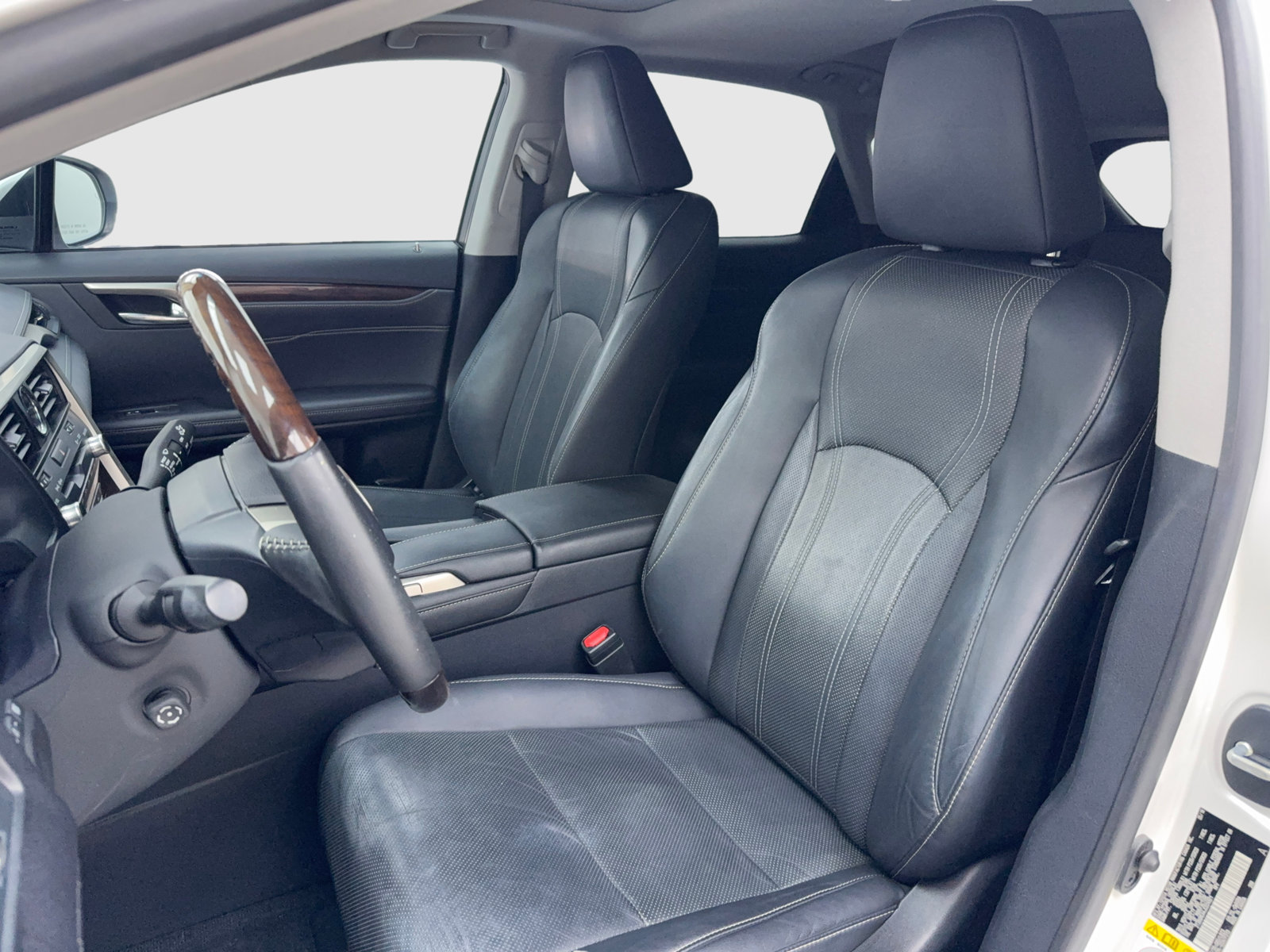 Used 2018 Lexus RX 450h AWD w/ Premium Package image 18