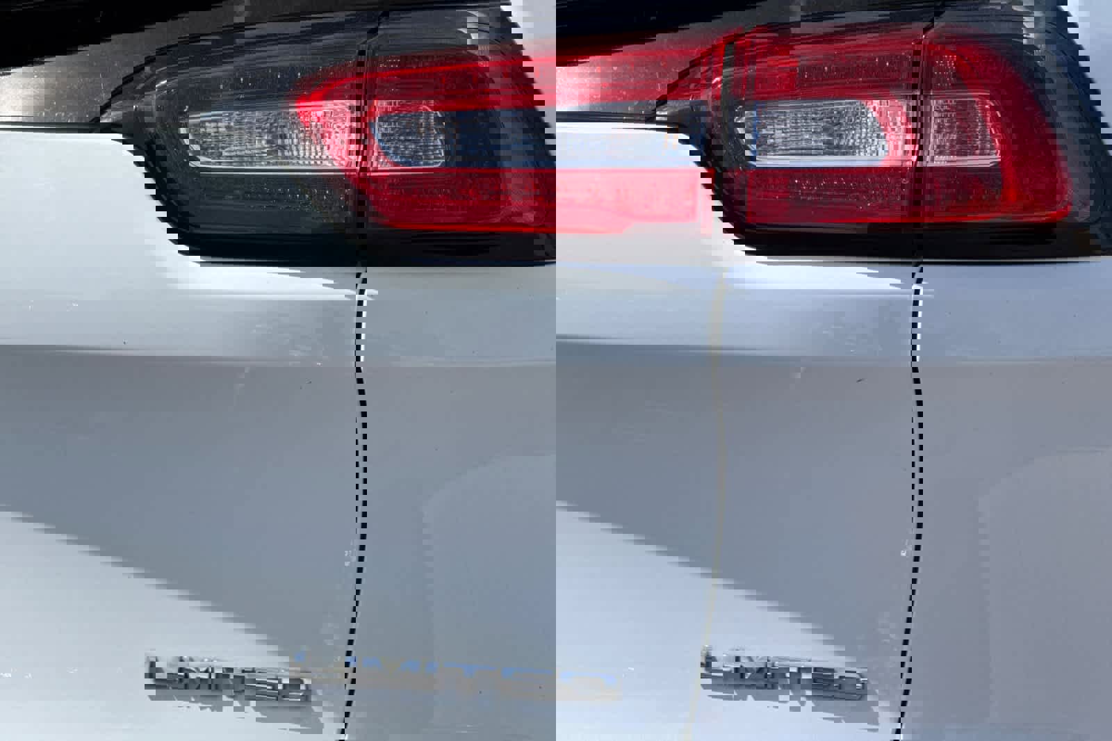 Used 2016 Jeep Cherokee Limited image 32