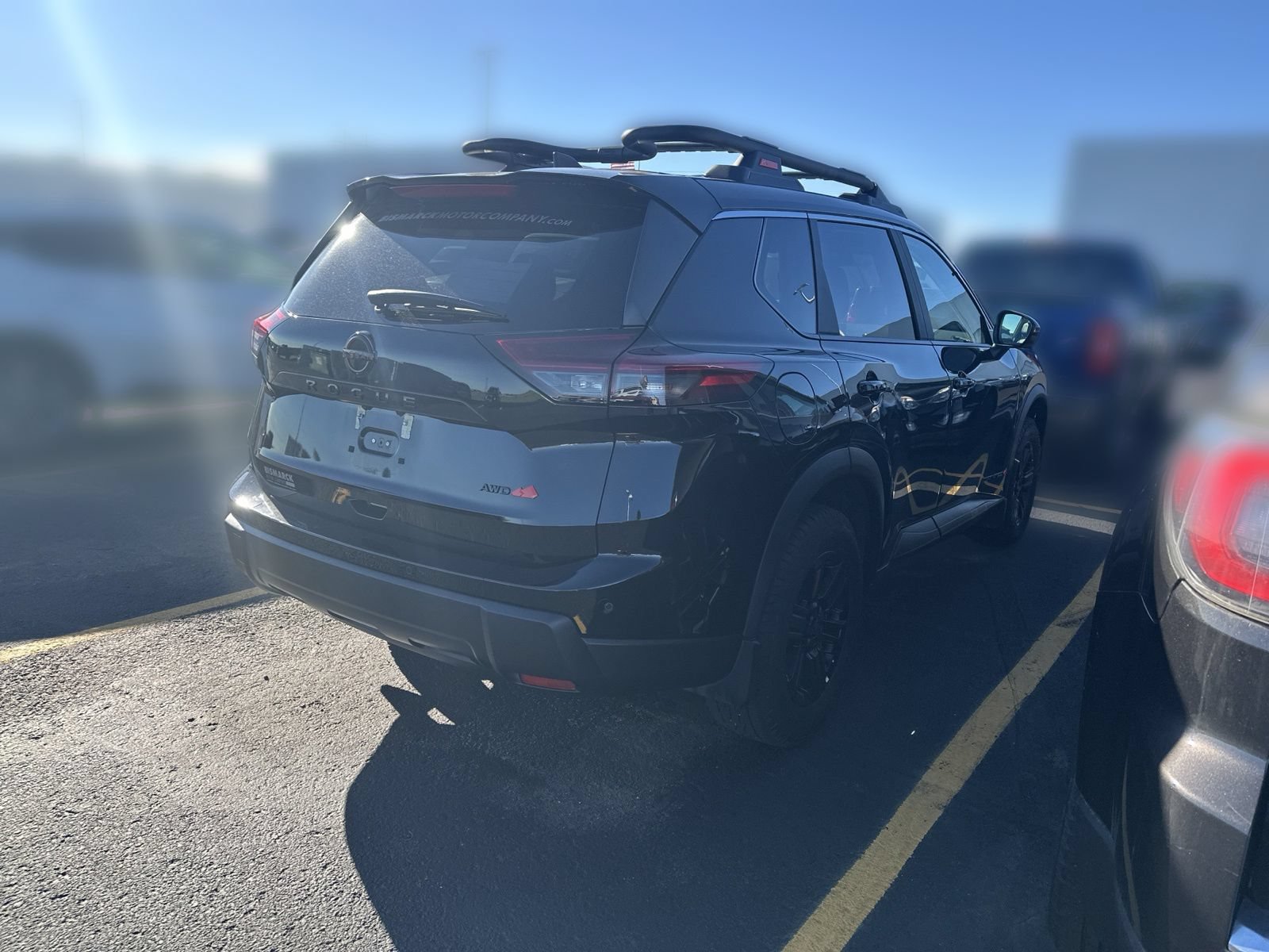 Used 2026 Nissan Rogue SV AWD/4WD image 3