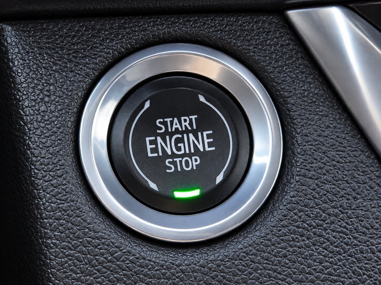 Certified 2025 Buick Envista Avenir FWD image 18
