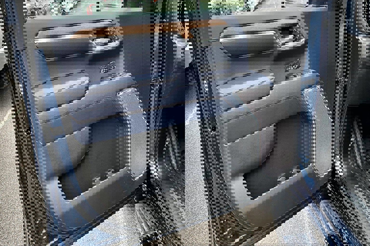 Used 2022 Chevrolet Silverado 1500 High Country image 19