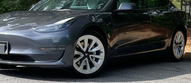 Used 2023 Tesla Model 3 Standard Range RWD image 2