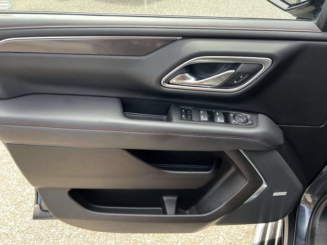 Used 2021 Chevrolet Tahoe RST w/ Luxury Package AWD/4WD image 18