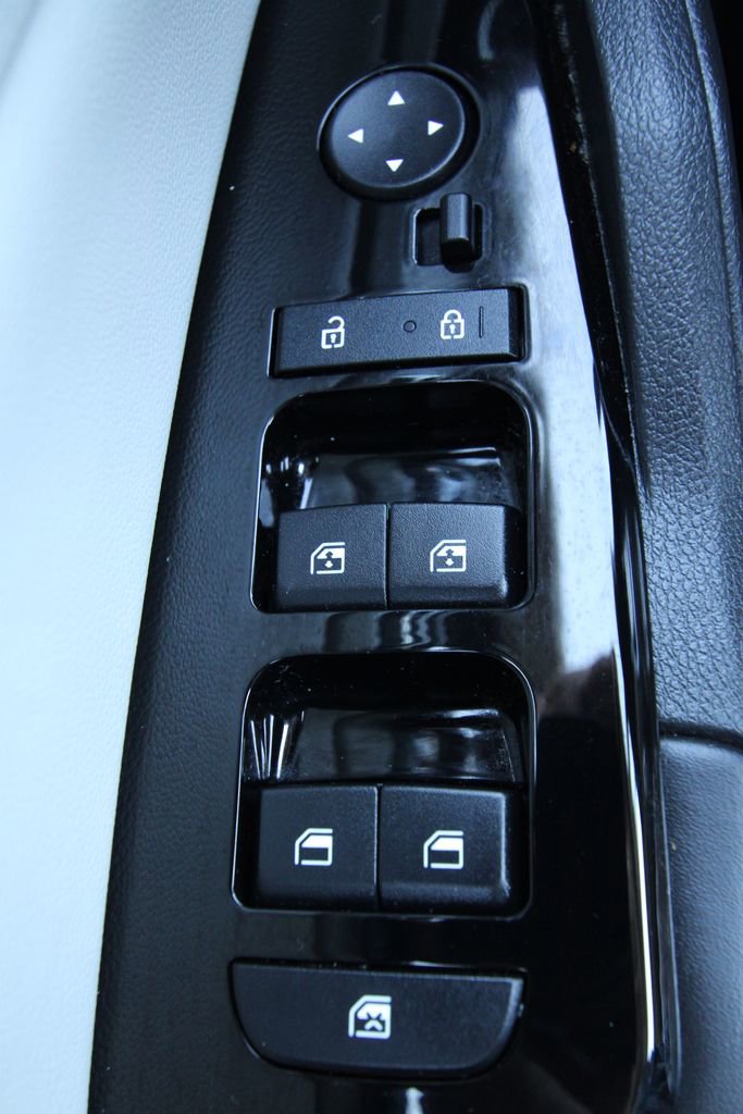 Used 2024 Kia Sportage EX image 23