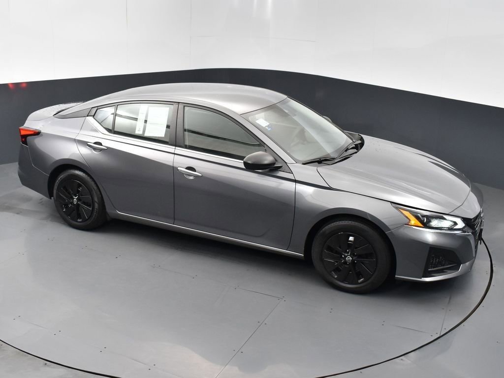 Used 2024 Nissan Altima 2.5 S image 43