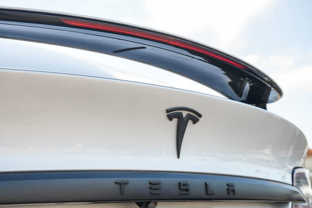 Used 2018 Tesla Model X 75D AWD/4WD image 10