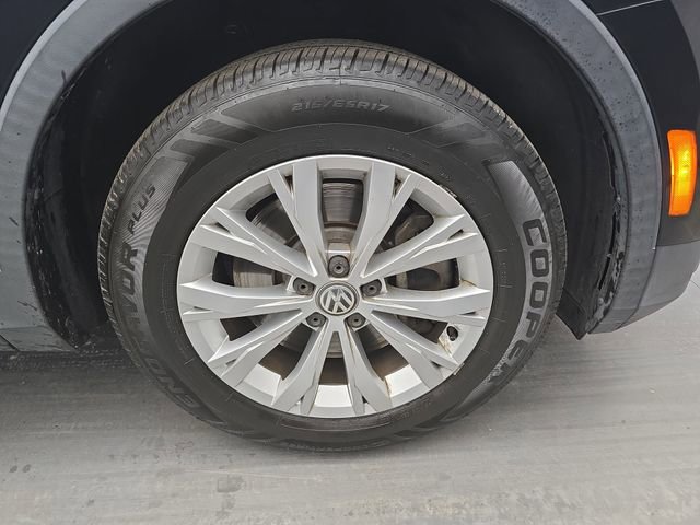Used 2018 Volkswagen Tiguan SE image 21