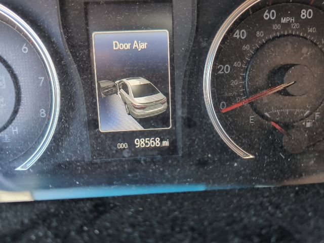 Used 2016 Toyota Camry SE image 16