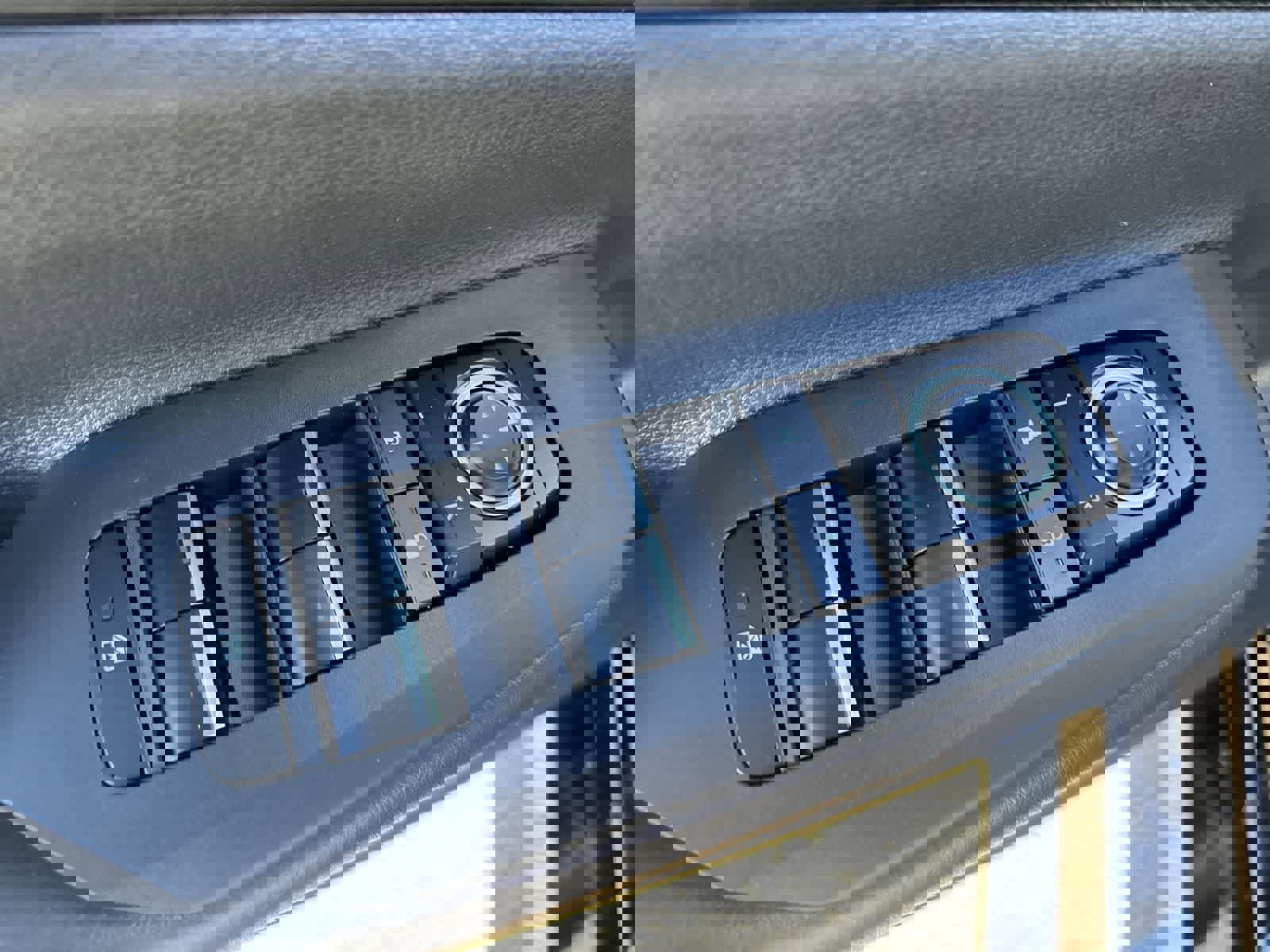 Used 2024 Toyota Prius Prime image 9