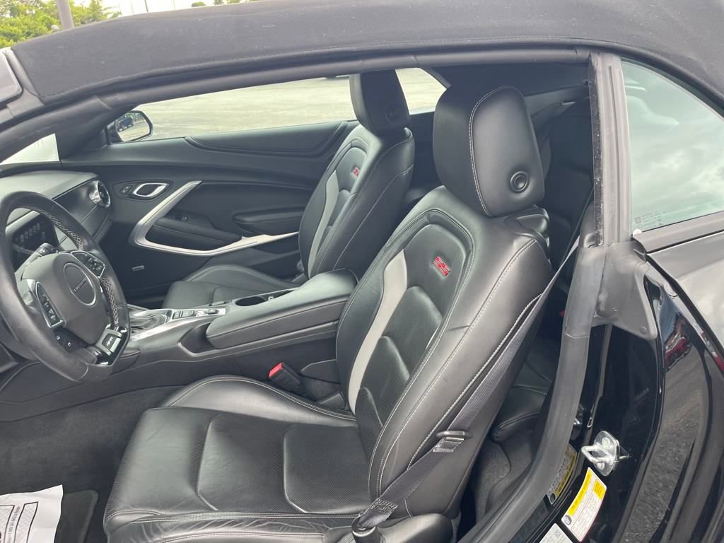 Used 2017 Chevrolet Camaro SS image 19