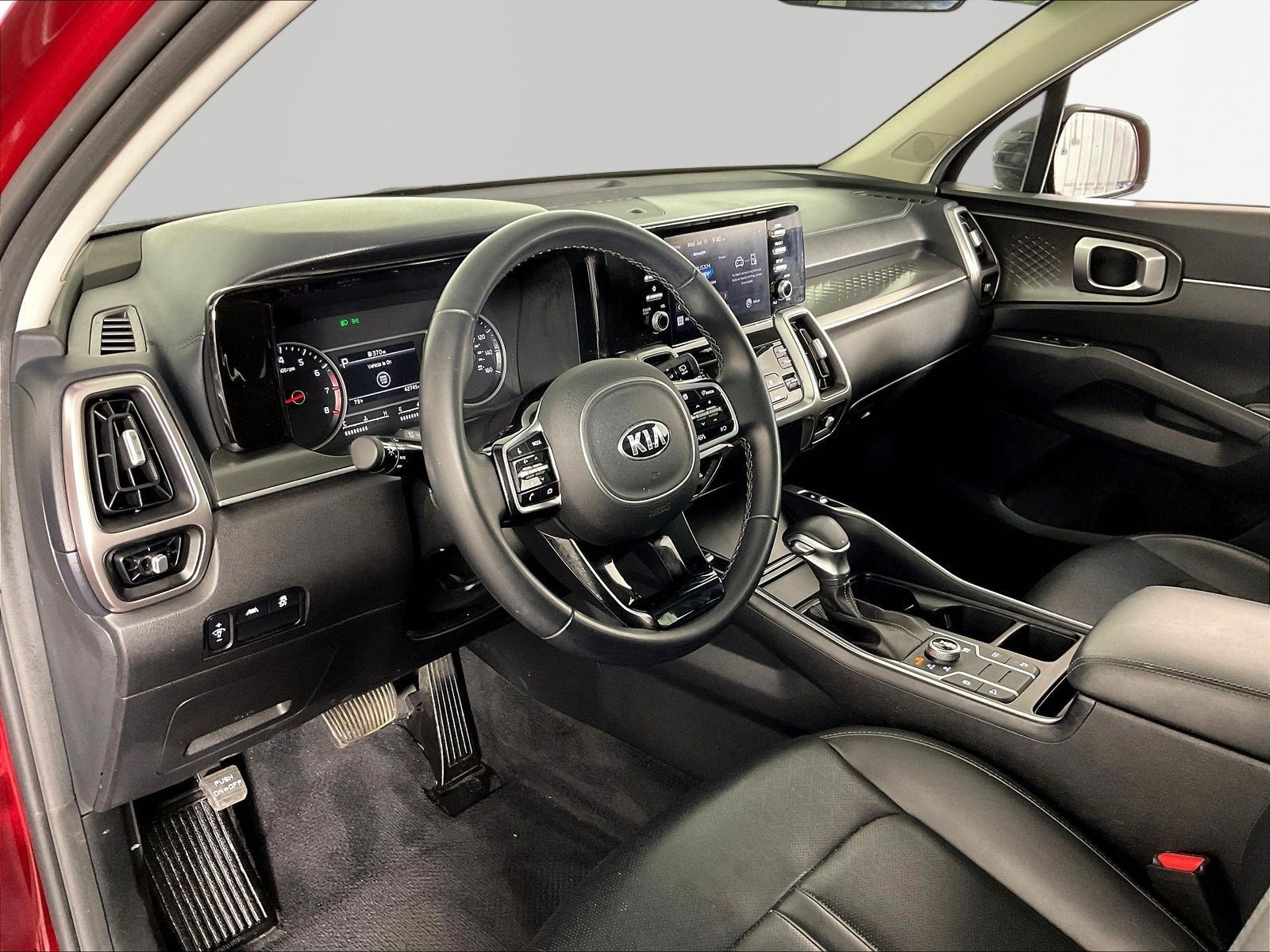 Used 2021 Kia Sorento S w/ Panoramic Sunroof Package AWD/4WD image 17