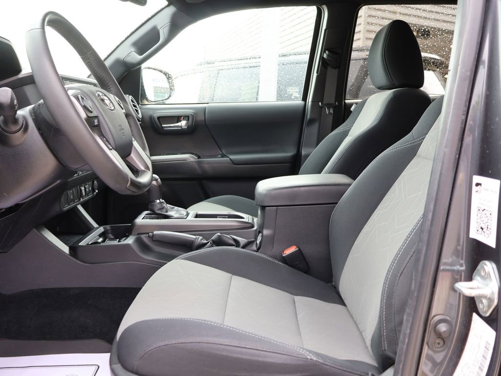 Used 2023 Toyota Tacoma TRD Off-Road image 22