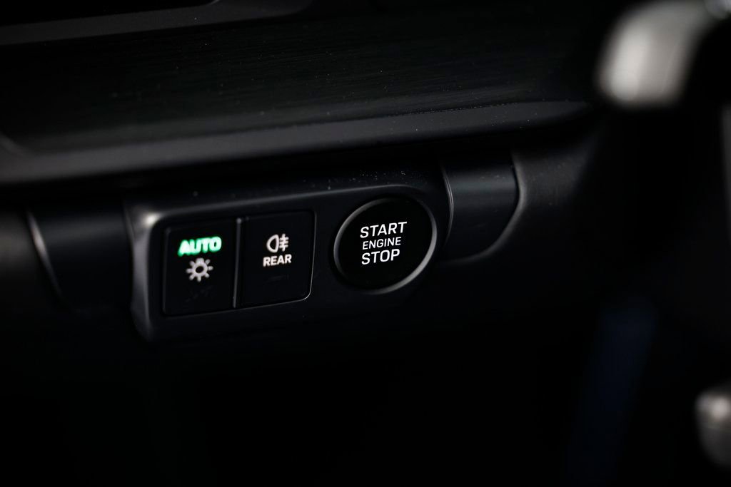 Certified 2026 Porsche 911 Carrera GTS image 25