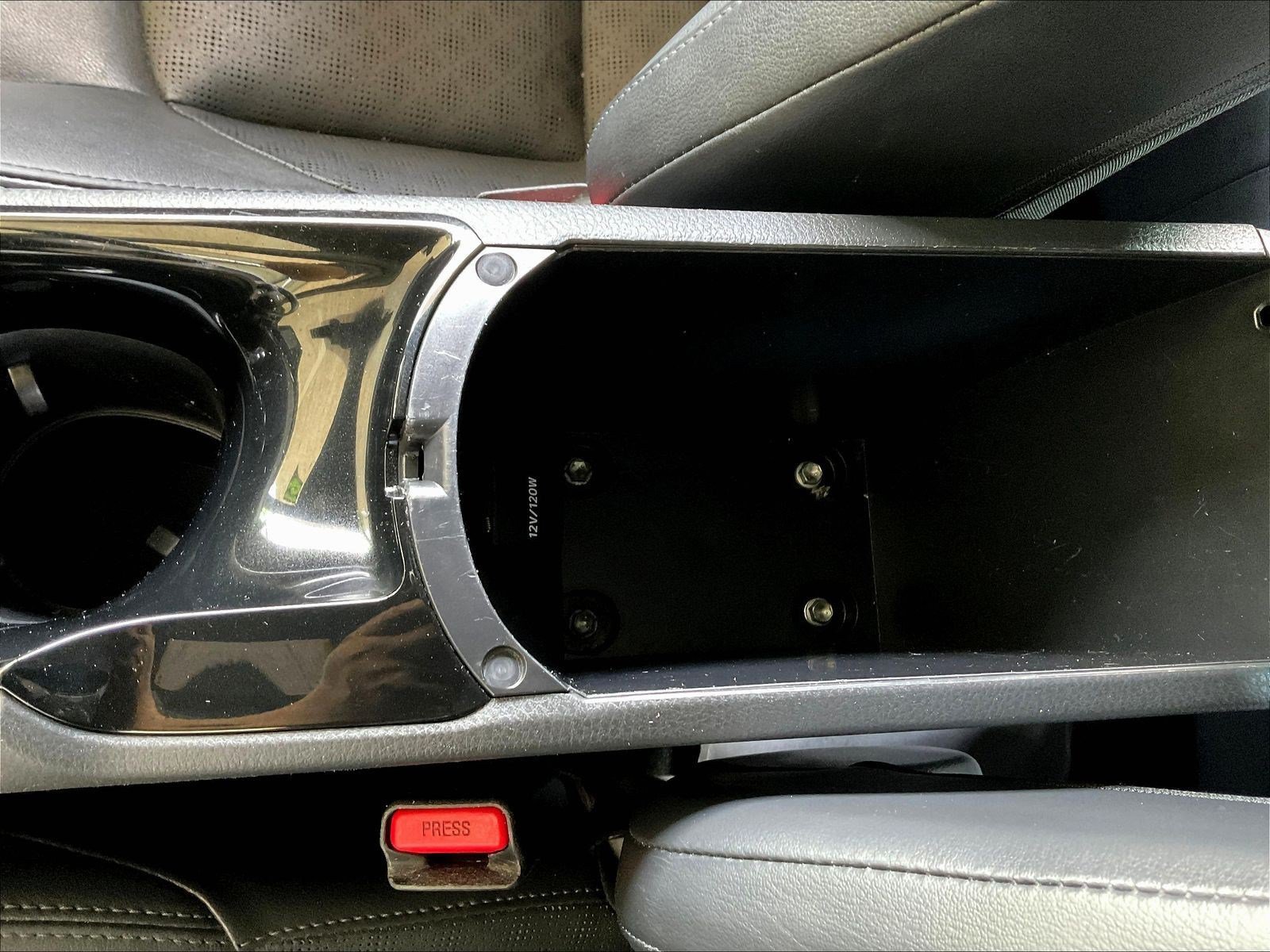 Used 2019 Toyota C-HR Limited FWD image 15