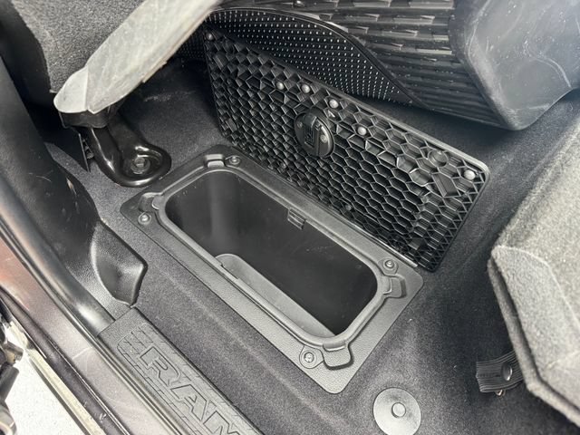 Used 2025 RAM 2500 Laramie AWD/4WD image 31