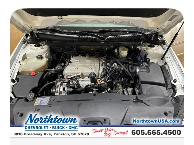 Used 2011 Buick Lucerne CXL image 18