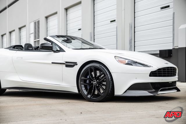 Used 2016 Aston Martin Vanquish Volante RWD image 71