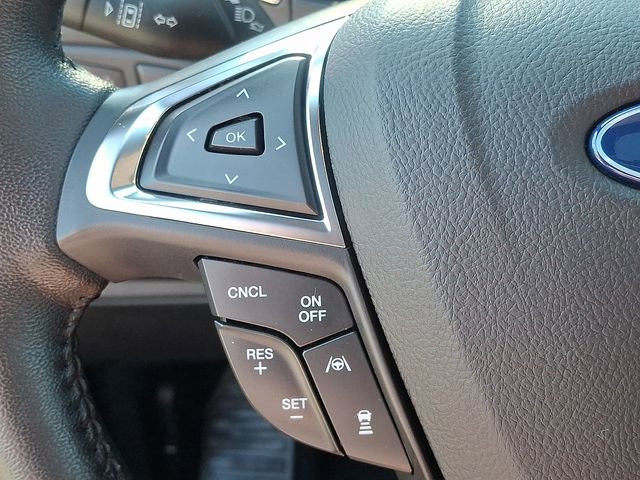 Used 2021 Ford Edge Titanium w/ Equipment Group 301A FWD image 16