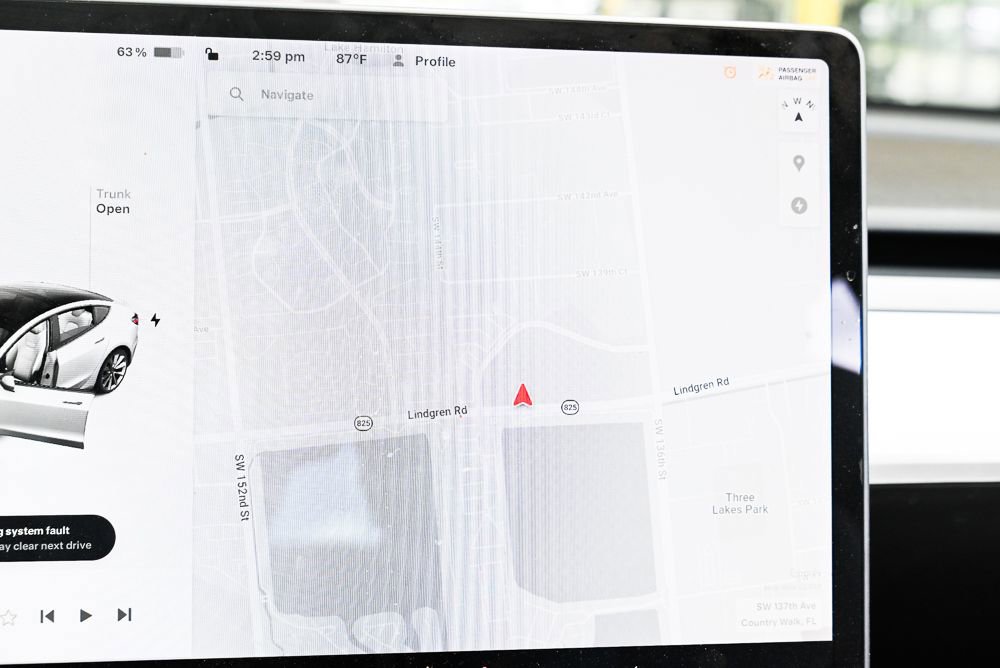 Used 2022 Tesla Model 3 Standard Range image 28