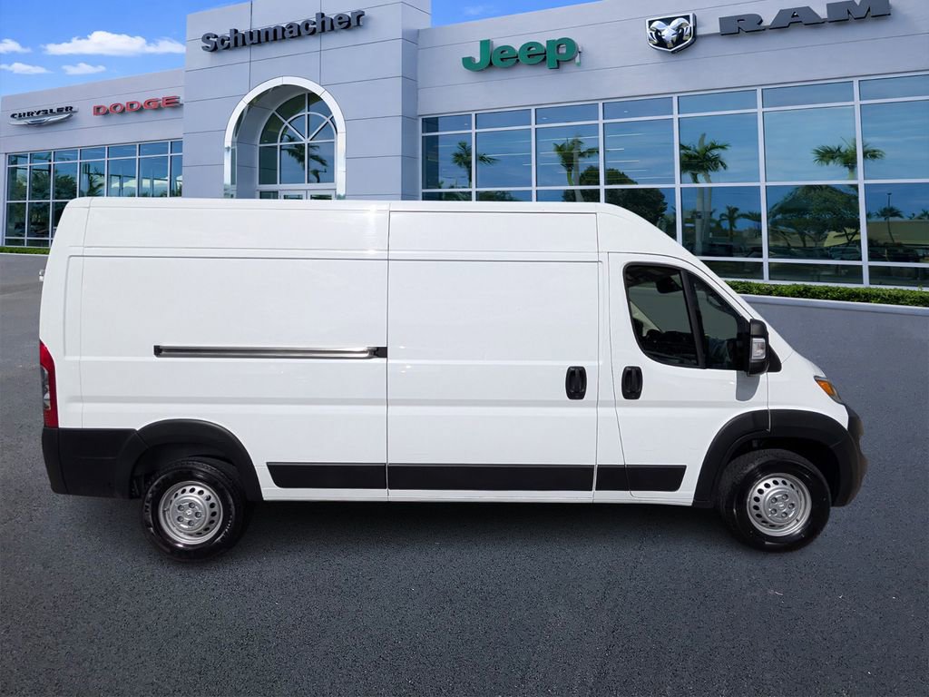 Used 2025 RAM ProMaster 2500 w/ Convenience Group FWD image 8
