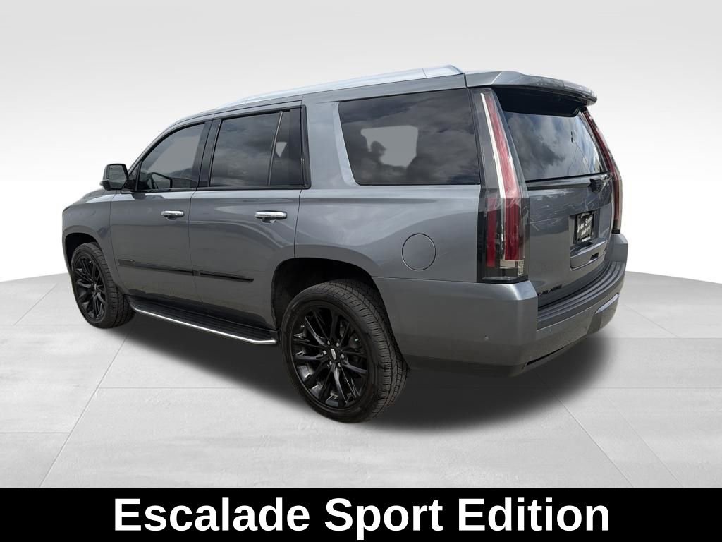 Used 2020 Cadillac Escalade Luxury w/ Escalade Sport Edition image 3