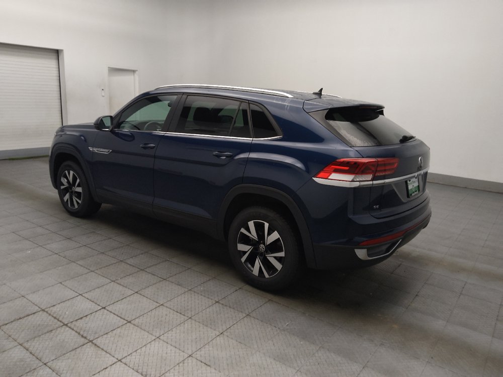 Used 2023 Volkswagen Atlas Cross Sport SE AWD/4WD image 3