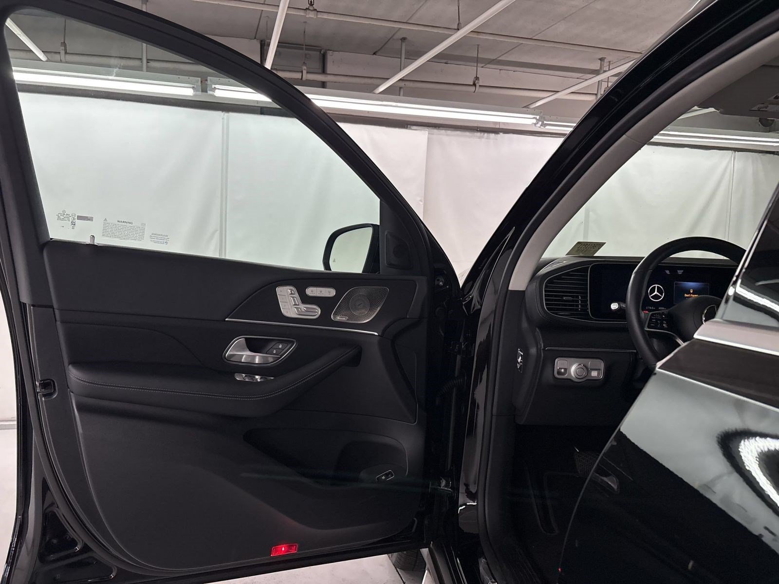 New 2026 Mercedes-Benz GLS 450 4MATIC image 14