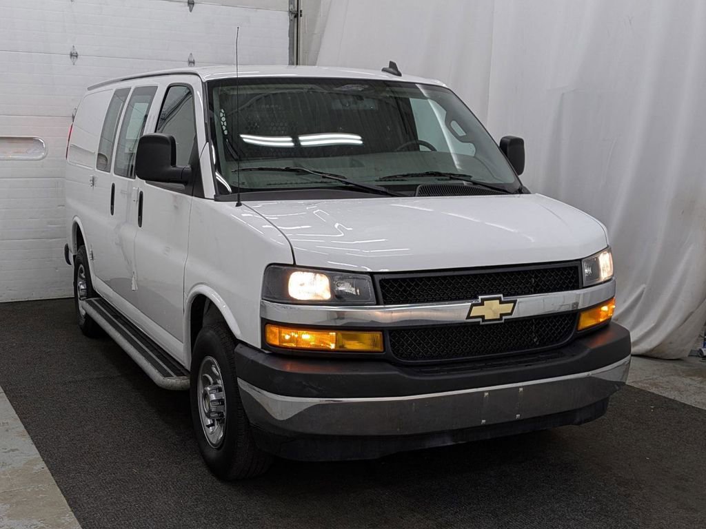 Used 2024 Chevrolet Express 2500 w/ Driver Convenience Package image 9