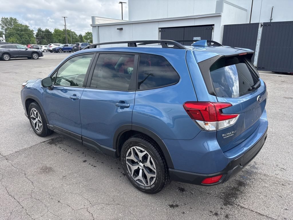 Certified 2023 Subaru Forester Premium AWD/4WD image 5