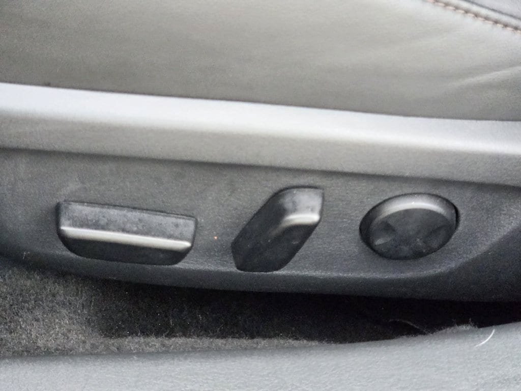 Used 2025 MAZDA MAZDA3 s FWD image 27