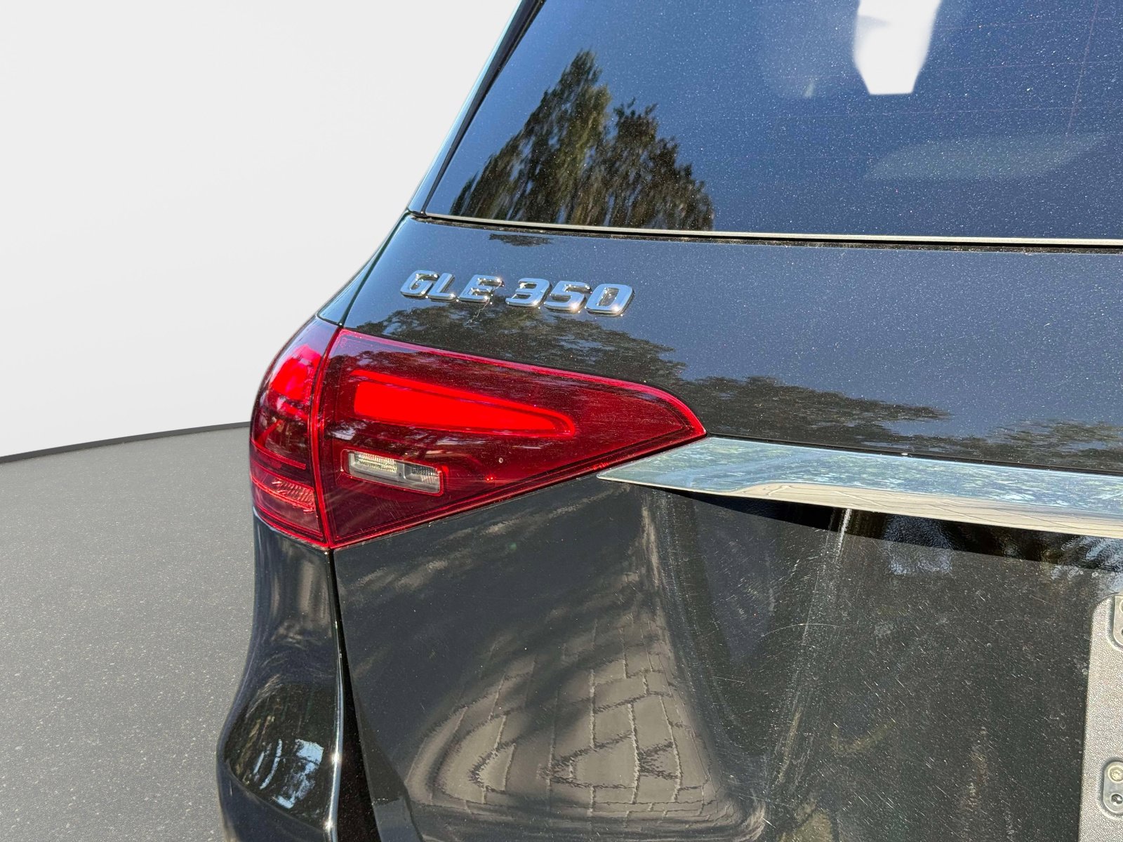 Used 2024 Mercedes-Benz GLE 350 4MATIC image 24